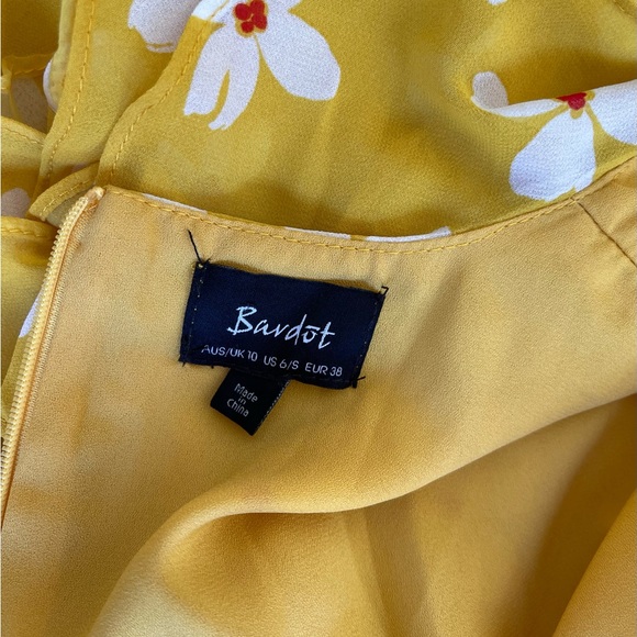 Bardot Yellow Daisy Abstract Mini Wrap Dress - Picture 8 of 8